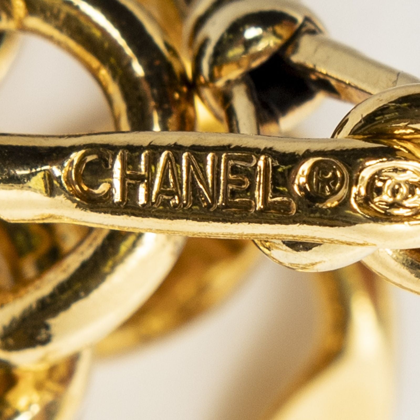 Chanel CC Logo Medallion Chain Belt Gold Plated — view 3