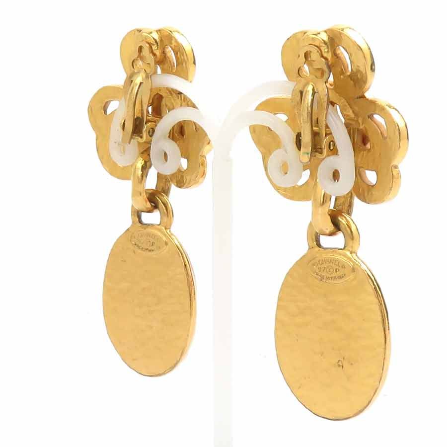 Chanel Earrings CC Logo — view 3