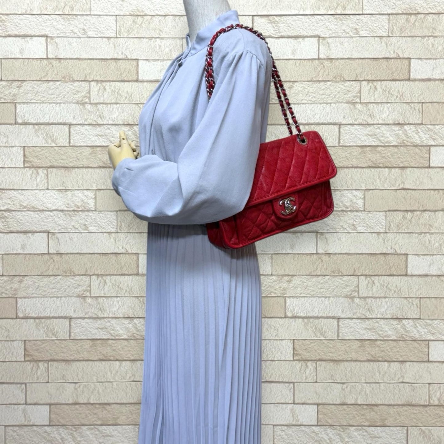 Chanel French Riviera Quilted Shoulder Bag Leather Red — view 2