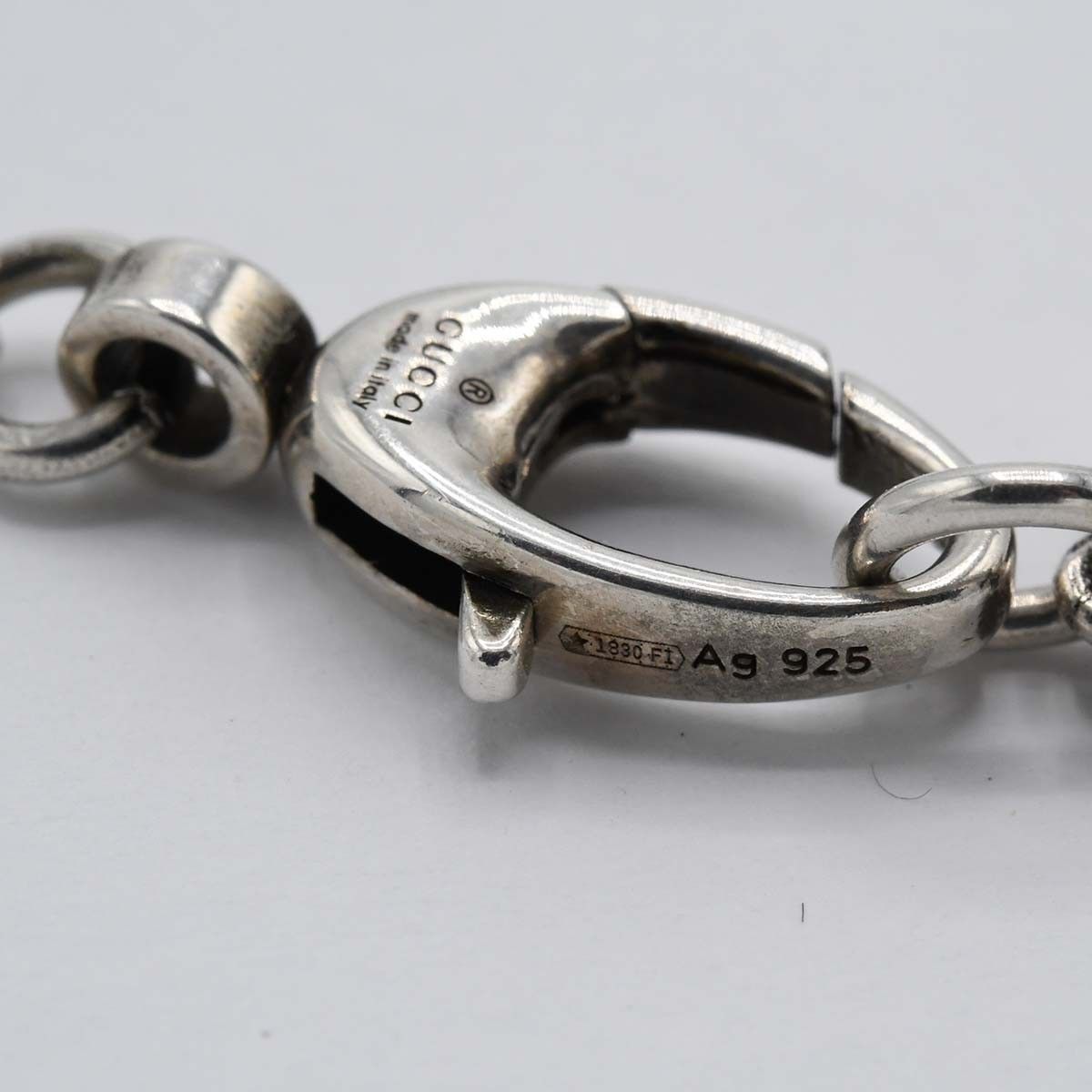 Gucci Bracelet 18 925 Key Motif Box Bag — view 6