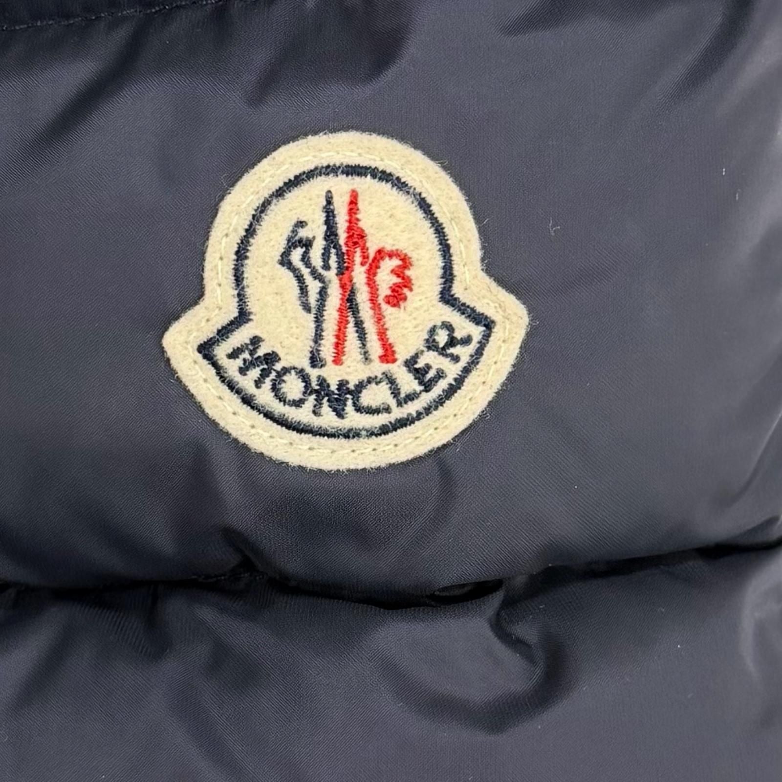Moncler Hermine Logo Patch Hooded Double Zip Down Jacket Coat Navy 00 — view 6