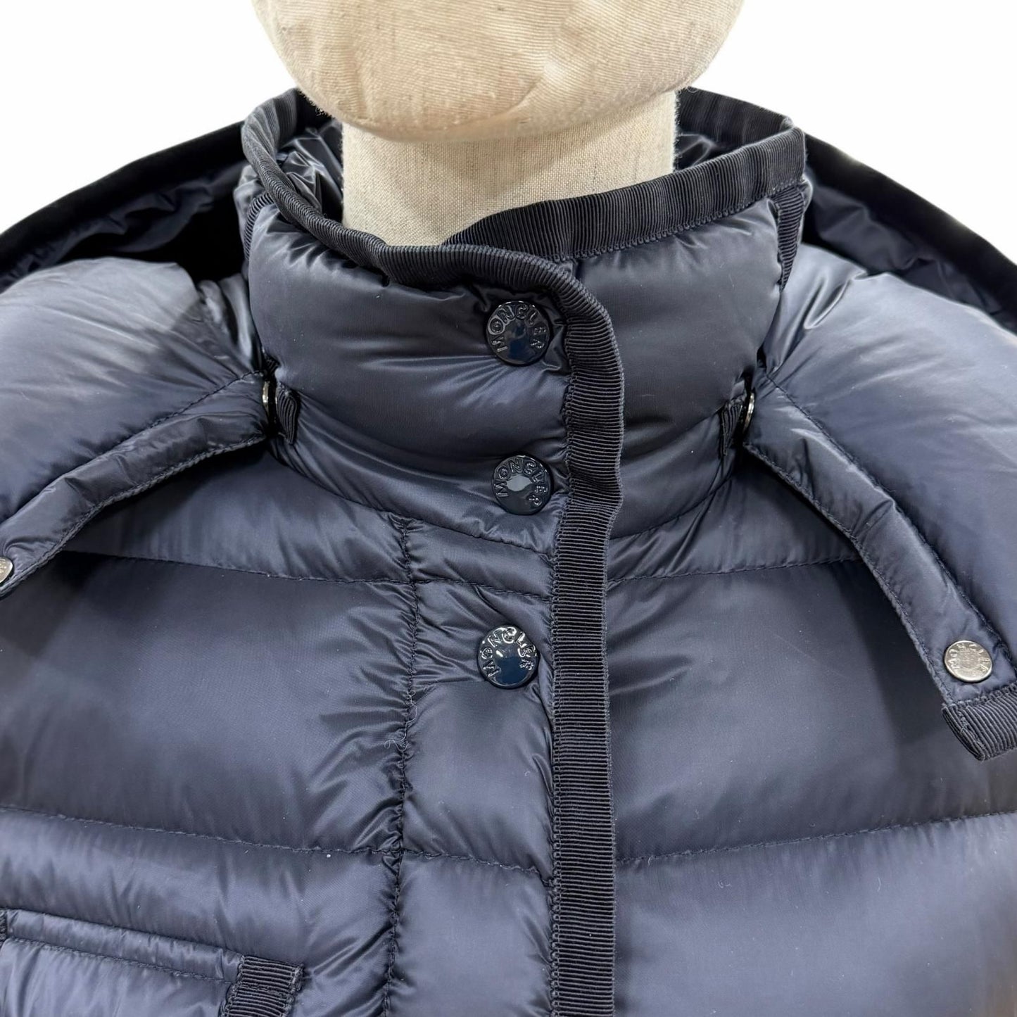 Moncler Hermine Logo Patch Hooded Double Zip Down Jacket Coat Navy 00 — view 4