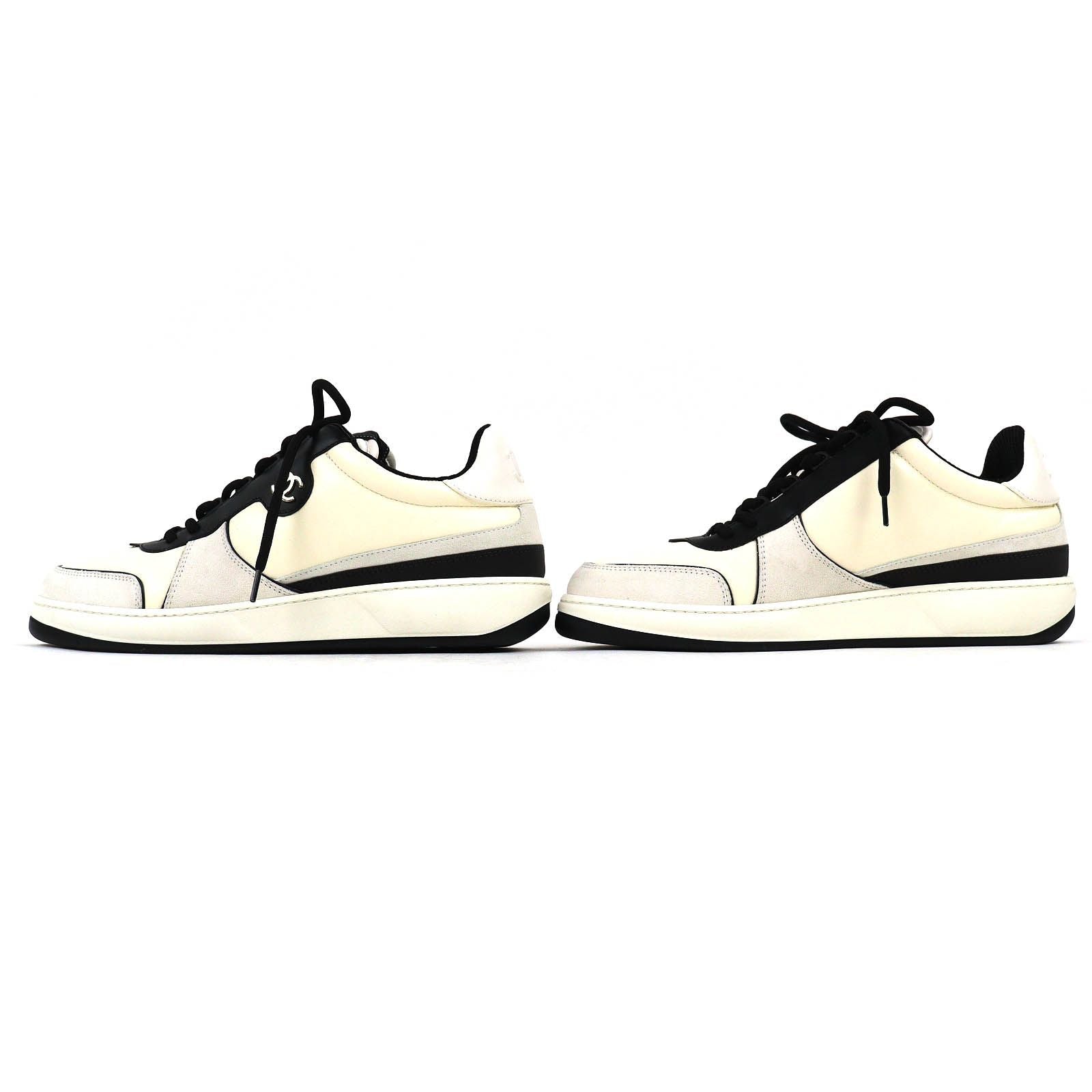Chanel Leather Suede CC Logo Sneakers Ivory Black — view 3
