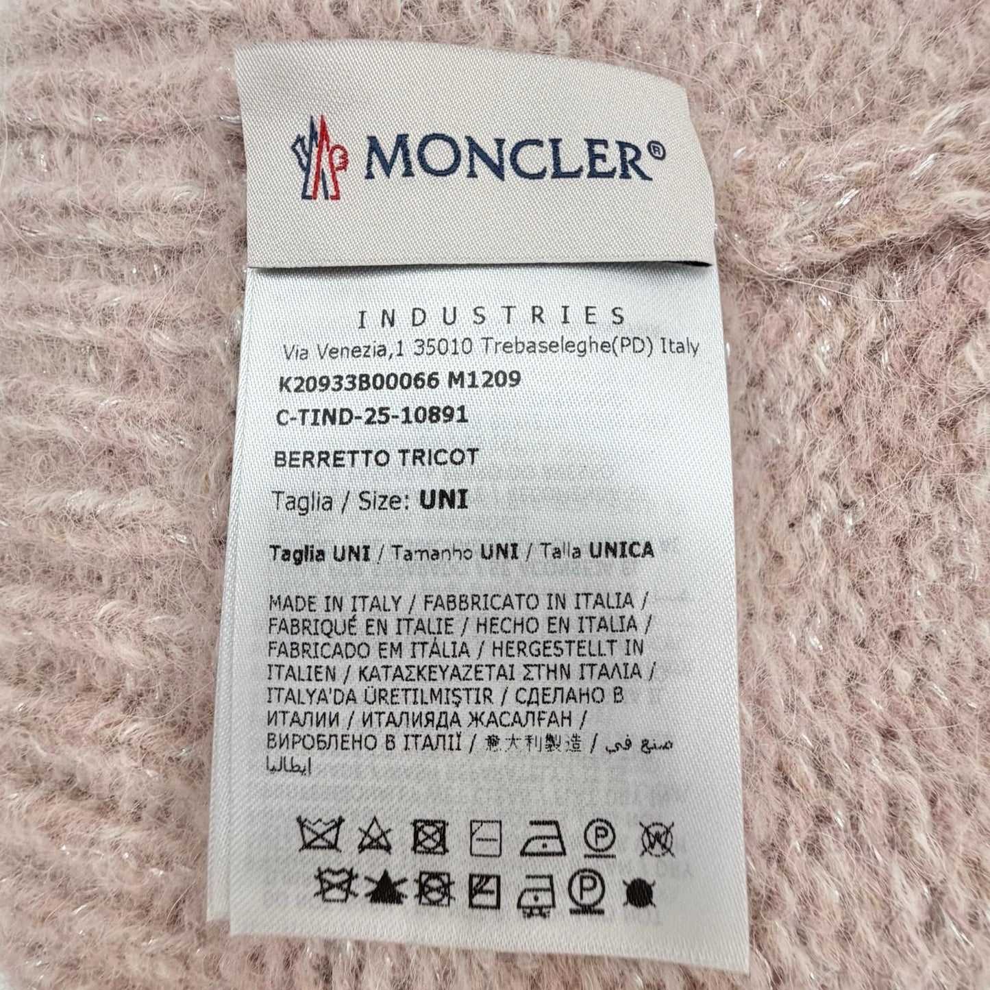 Moncler Berretto Tricot Alpaca Blend Logo Patch Silver Lame Knit Cap Pink Hat — view 7