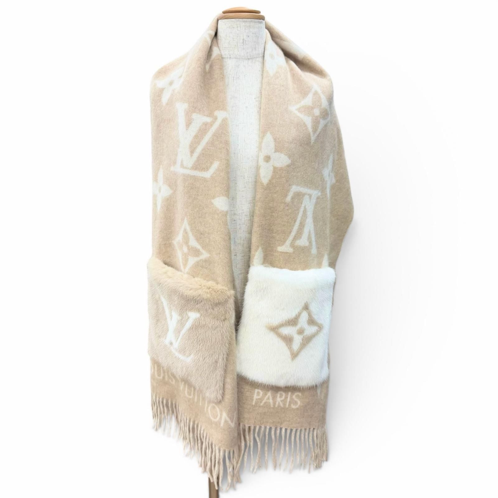 Louis Vuitton Echarpe Cold Reykjavik Cashmere Mink Scarf Beige — view 4