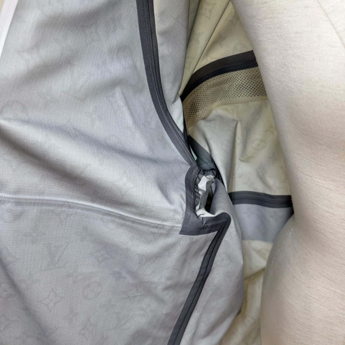 Louis Vuitton Sporty Cut Out Hoodie Back Monogram Jacket Ivory 38 Garment Hanger — view 5