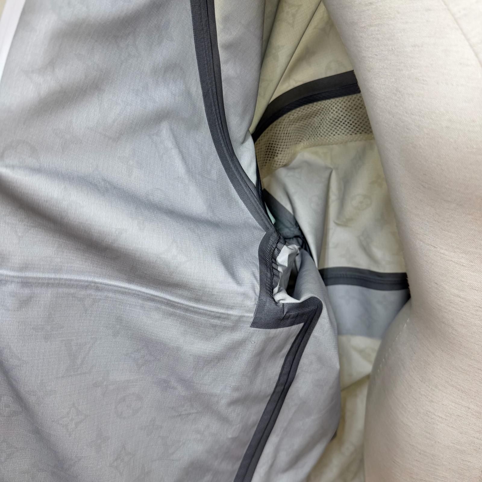 Louis Vuitton Sporty Cut Out Hoodie Back Monogram Jacket Ivory 38 Garment Hanger — view 5