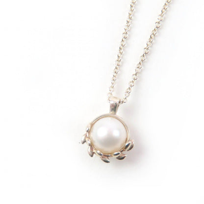 Tiffany & Co Paloma Picasso Olive Leaf Pendant Pearl Purchased November