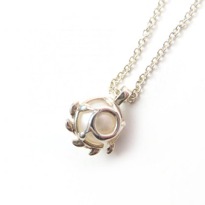 Tiffany & Co Paloma Picasso Olive Leaf Pendant Pearl Purchased November — view 6