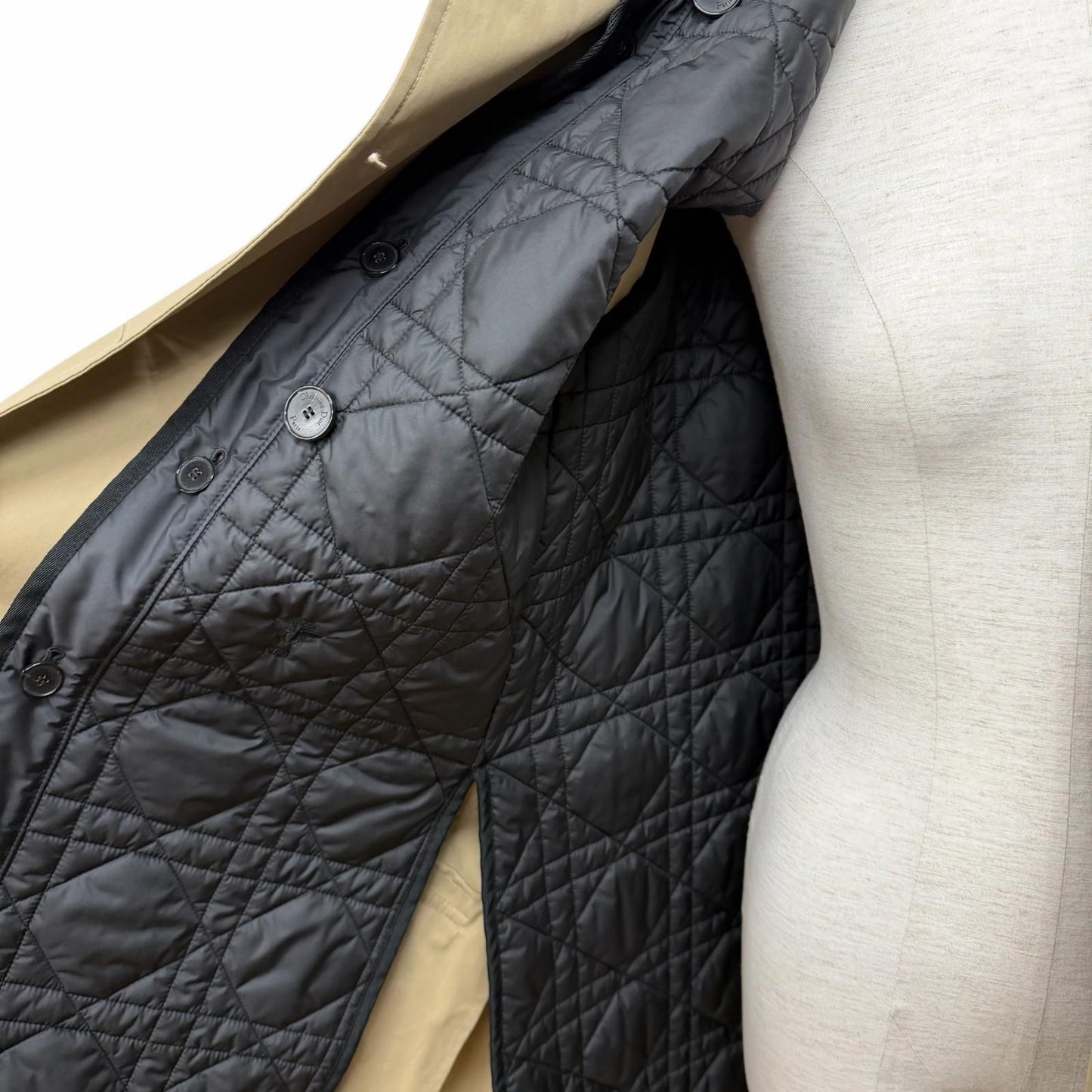 Dior Cotton 100% Macro Cannage Quilted with Liner Trench Coat Beige — view 5