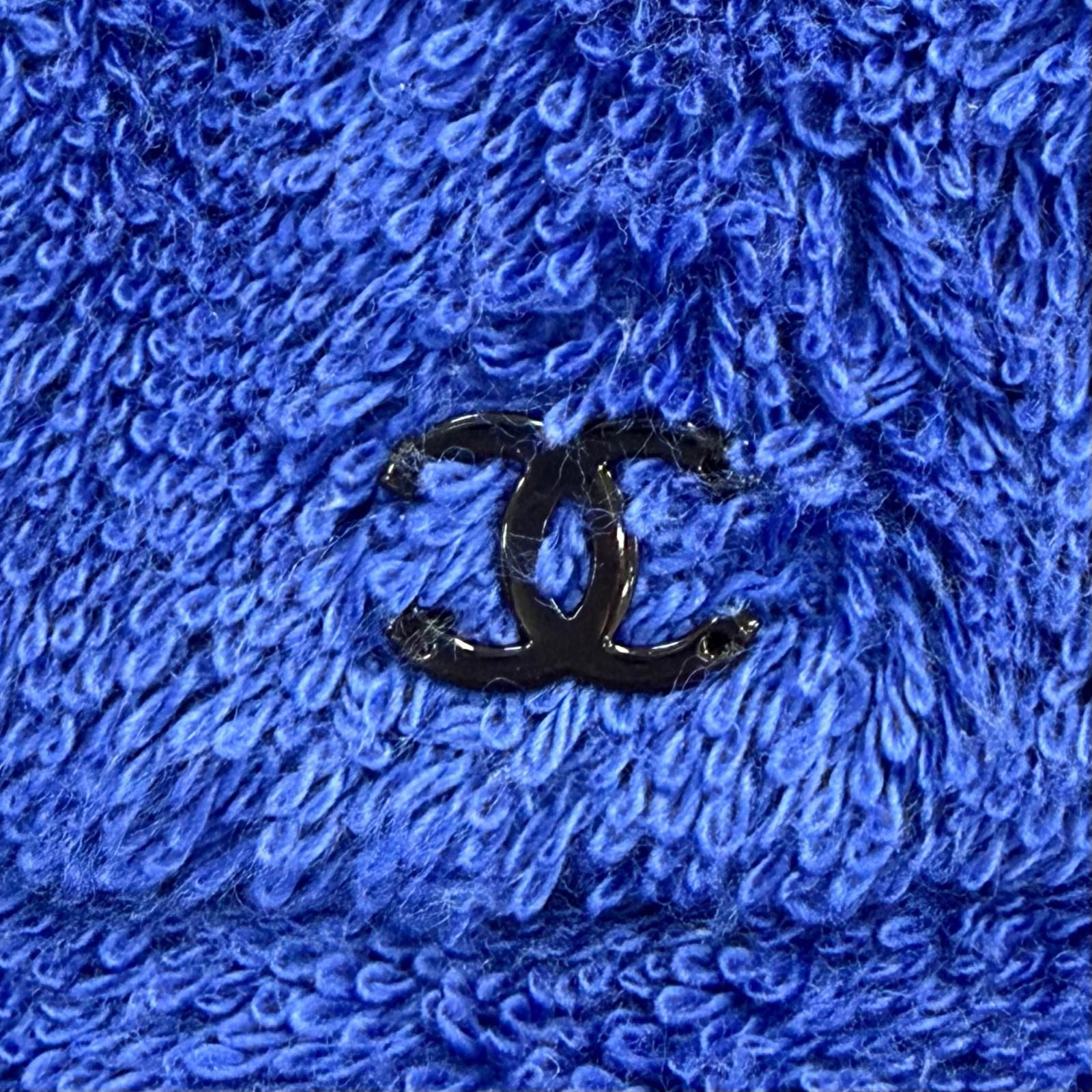 Chanel 21c CC Logo Pile Bucket Hat Blue M Recommended — view 6