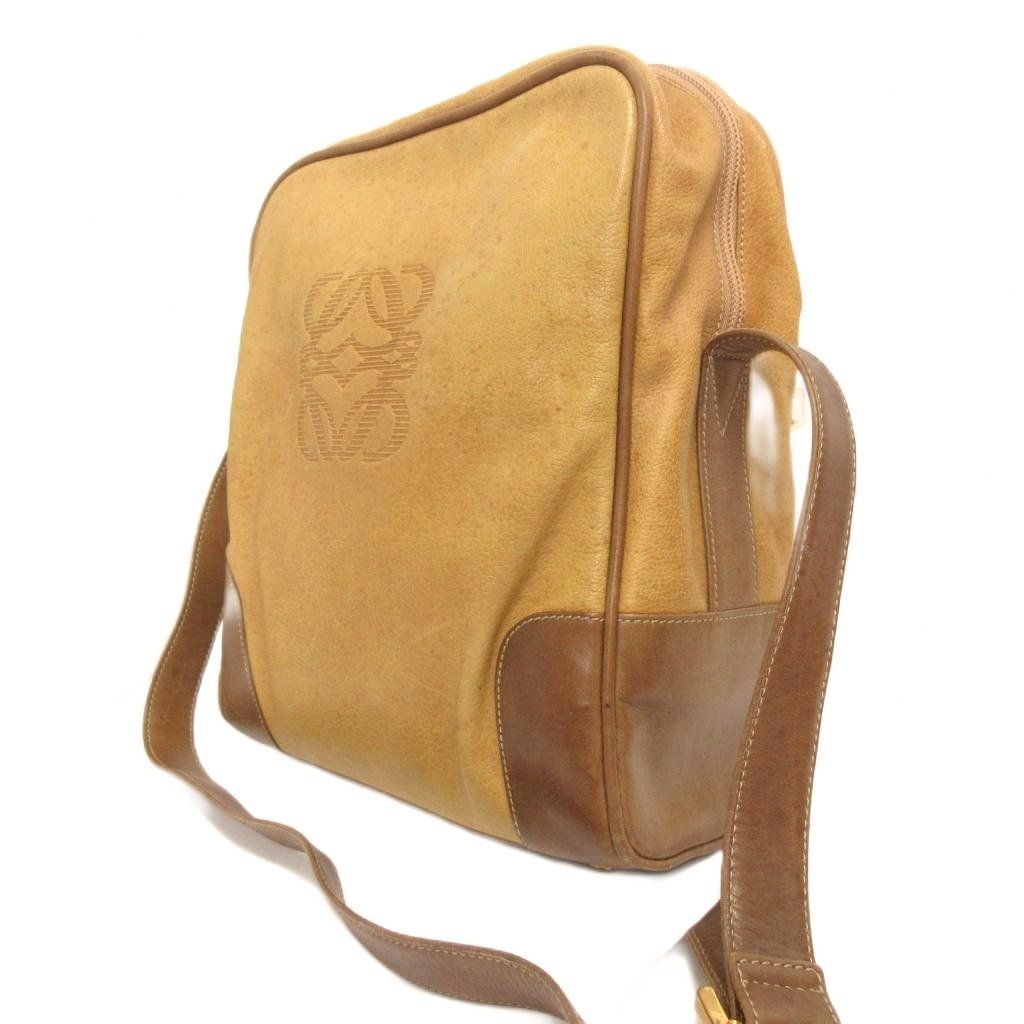 Loewe Anagram Shoulder Bag Crossbody Square Leather Beige — view 2