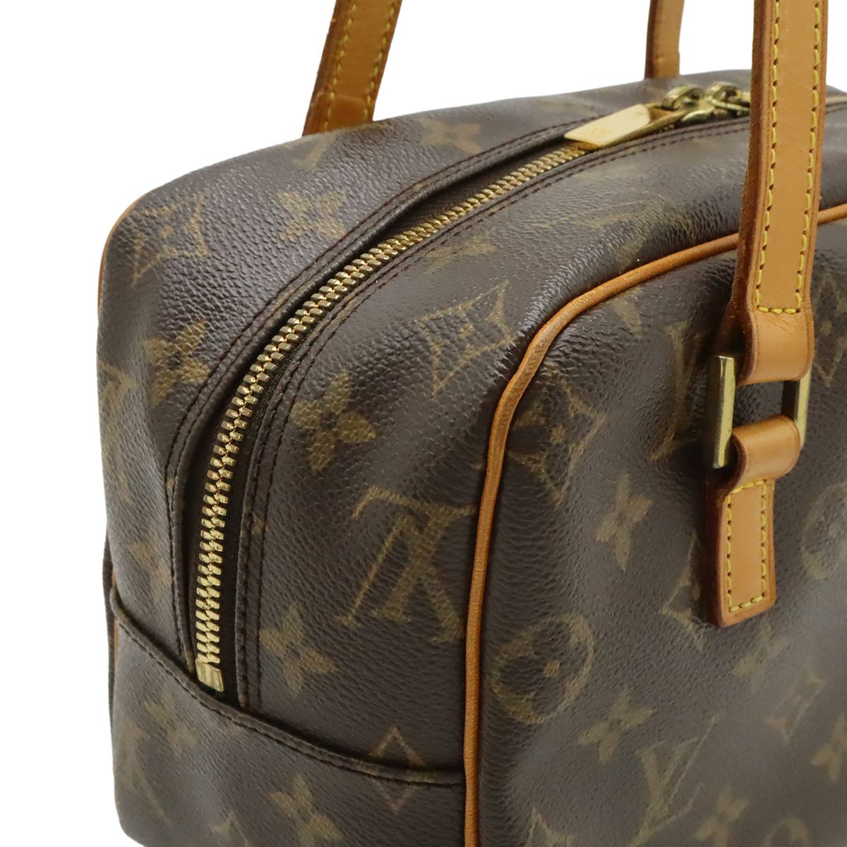 Louis Vuitton Monogram Cite MM Shoulder Bag — view 4