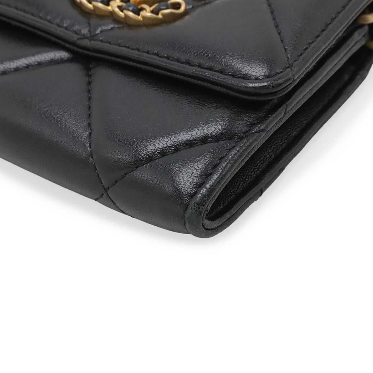 Chanel 19 Quilted CC Logo Chain Coin Purse Strap Lambskin Leather Black — view 3