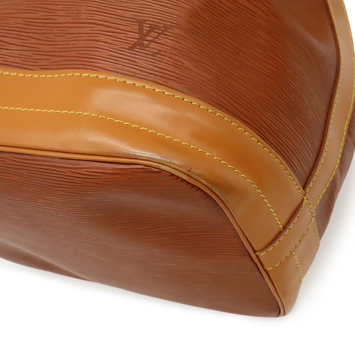 Louis Vuitton Epi Noe Drawstring Shoulder Bag Bicolor Leather Kenya Brown — view 3