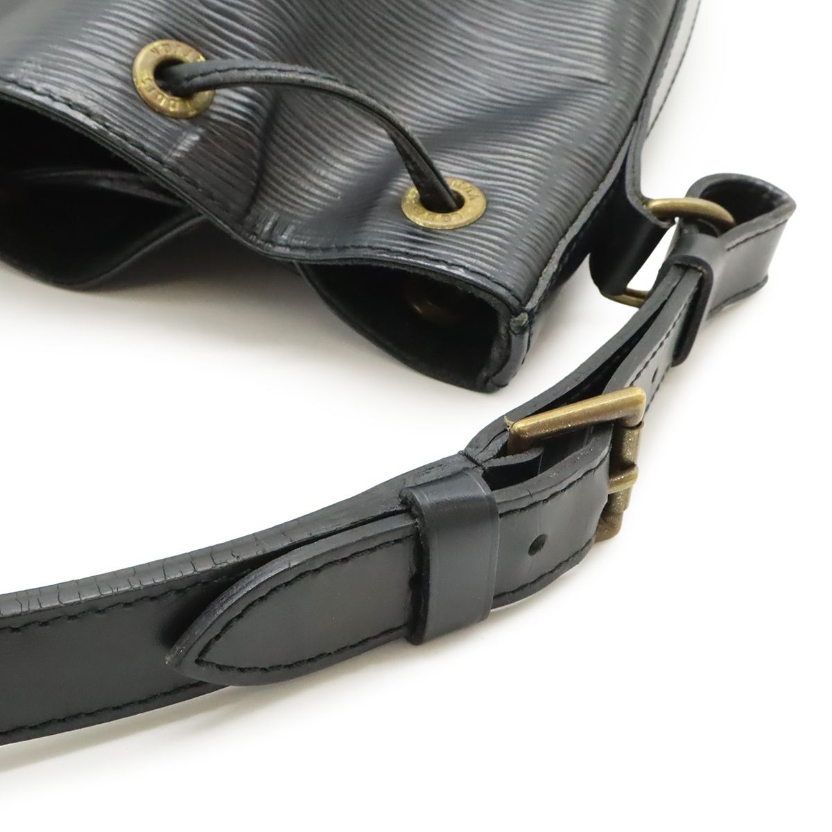 Louis Vuitton Epi Petit Noir Shoulder Bag Drawstring Black — view 8