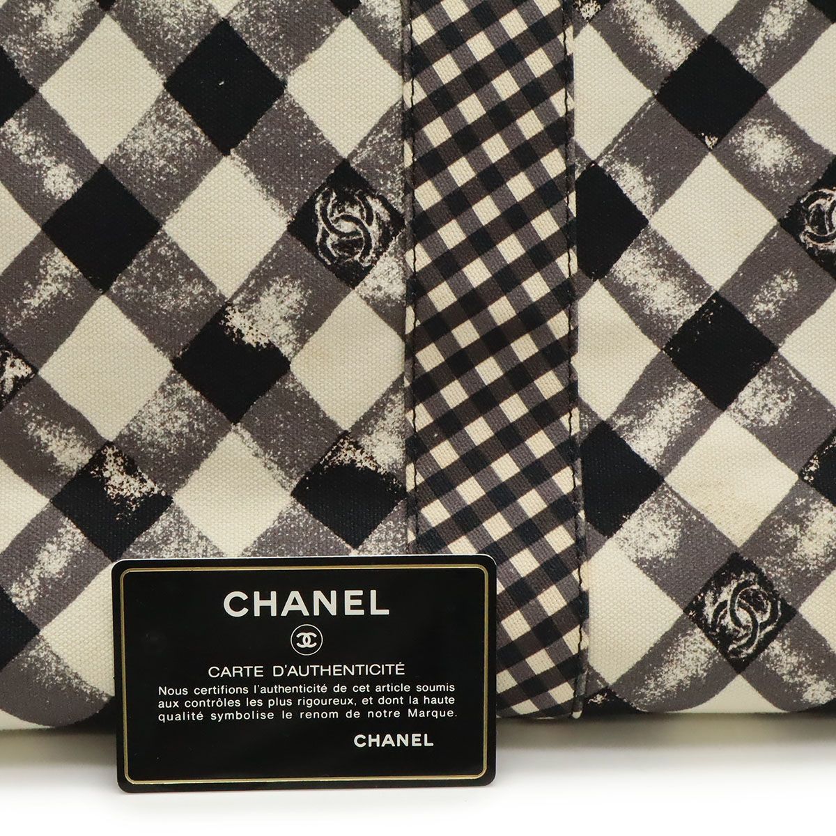 Chanel CC Logo Gingham Check Tote Big Canvas Black White Cruise Collection — view 9