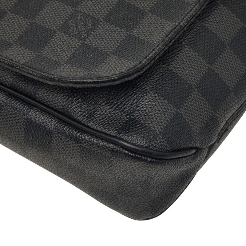 Louis Vuitton Damier Graphite District PM Crossbody Shoulder Bag Black Leather — view 6