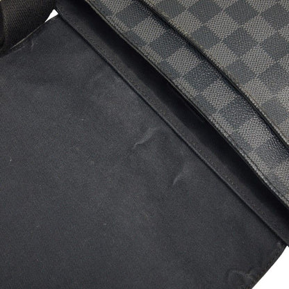 Louis Vuitton Damier Graphite District PM Crossbody Shoulder Bag Black Leather — view 9
