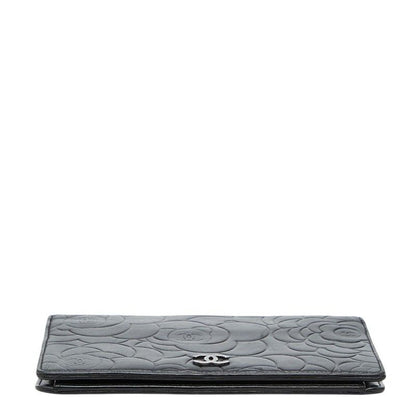 Chanel CC Logo Camellia Wallet Black Lambskin — view 3