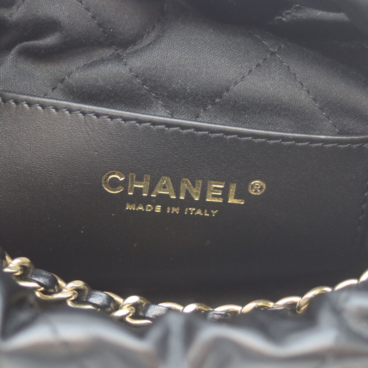 Chanel Black Shiny Calf 22 Mini Pearl Chain Shoulder Bag — view 6