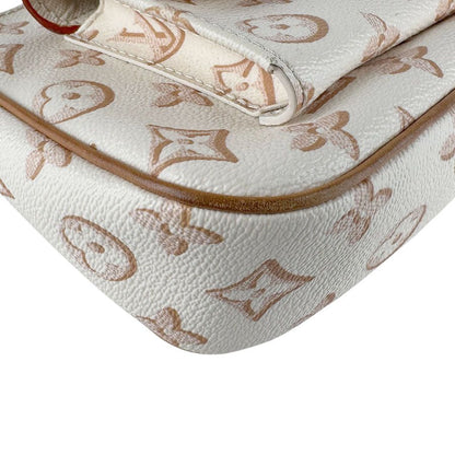 Louis Vuitton Shoulder Bag Maxi Pochette — view 8
