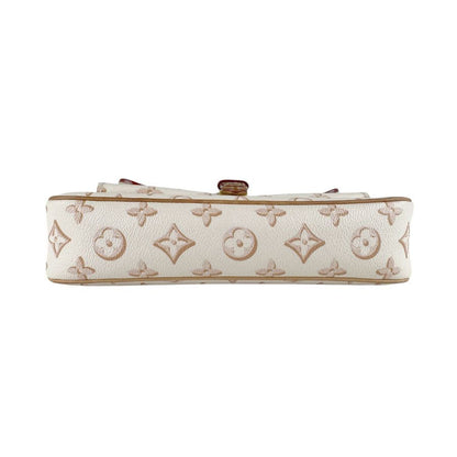 Louis Vuitton Shoulder Bag Maxi Pochette — view 4