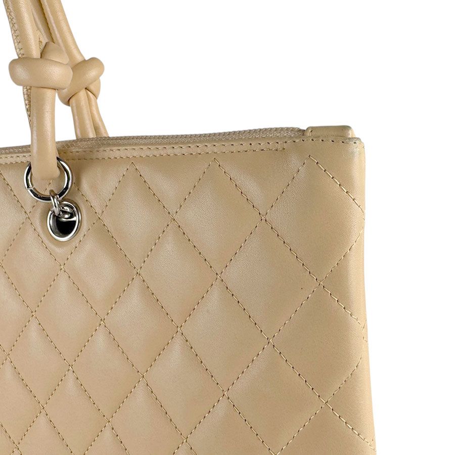 Chanel Handbag Beige — view 7