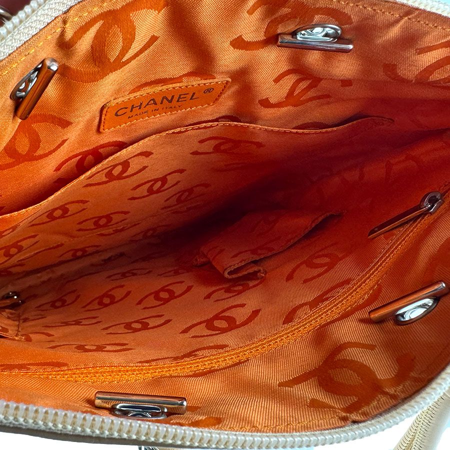 Chanel Handbag Beige — view 5