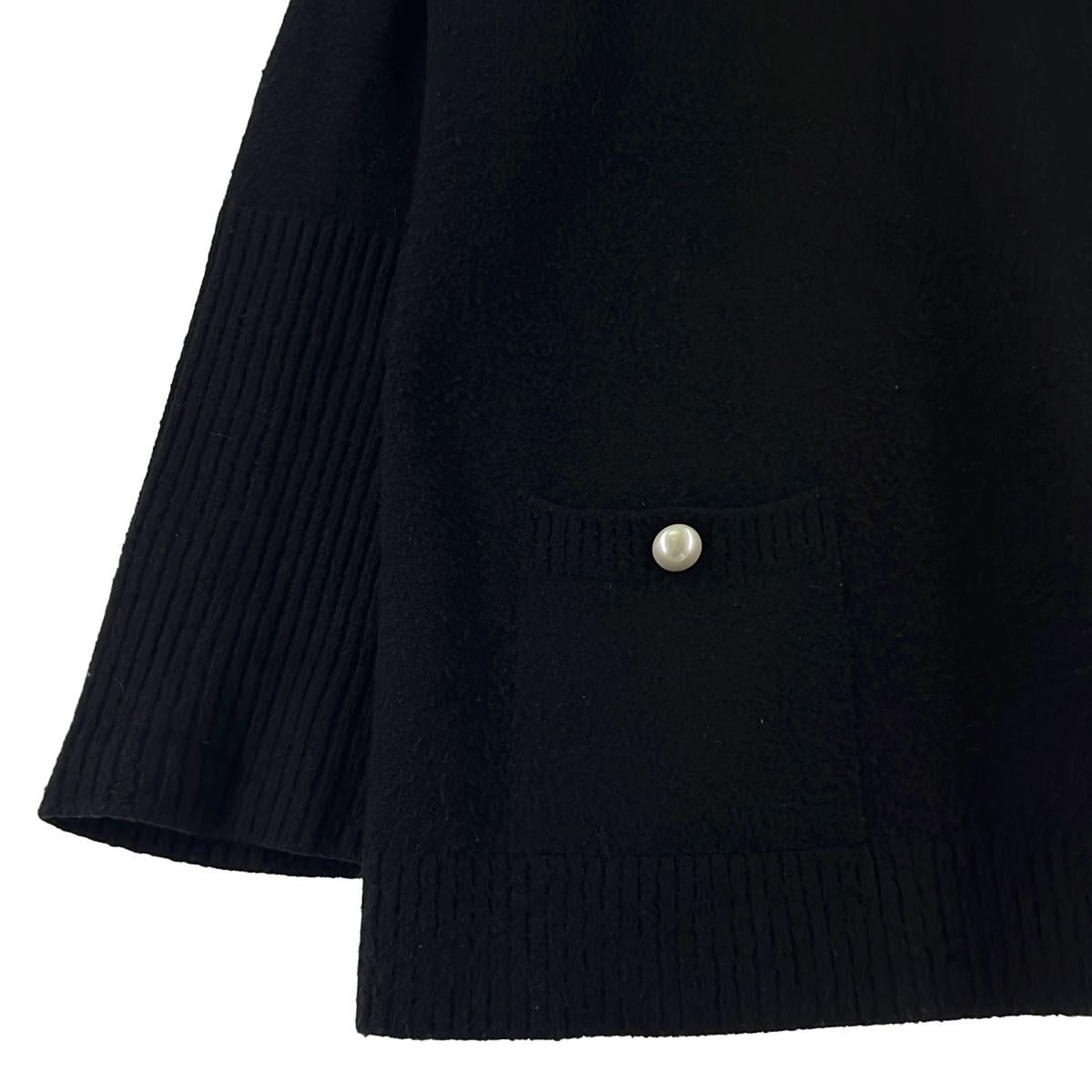 Chanel Cashmere Blend Pearl Button Crew Neck Knit 44 Black Sweater — view 3