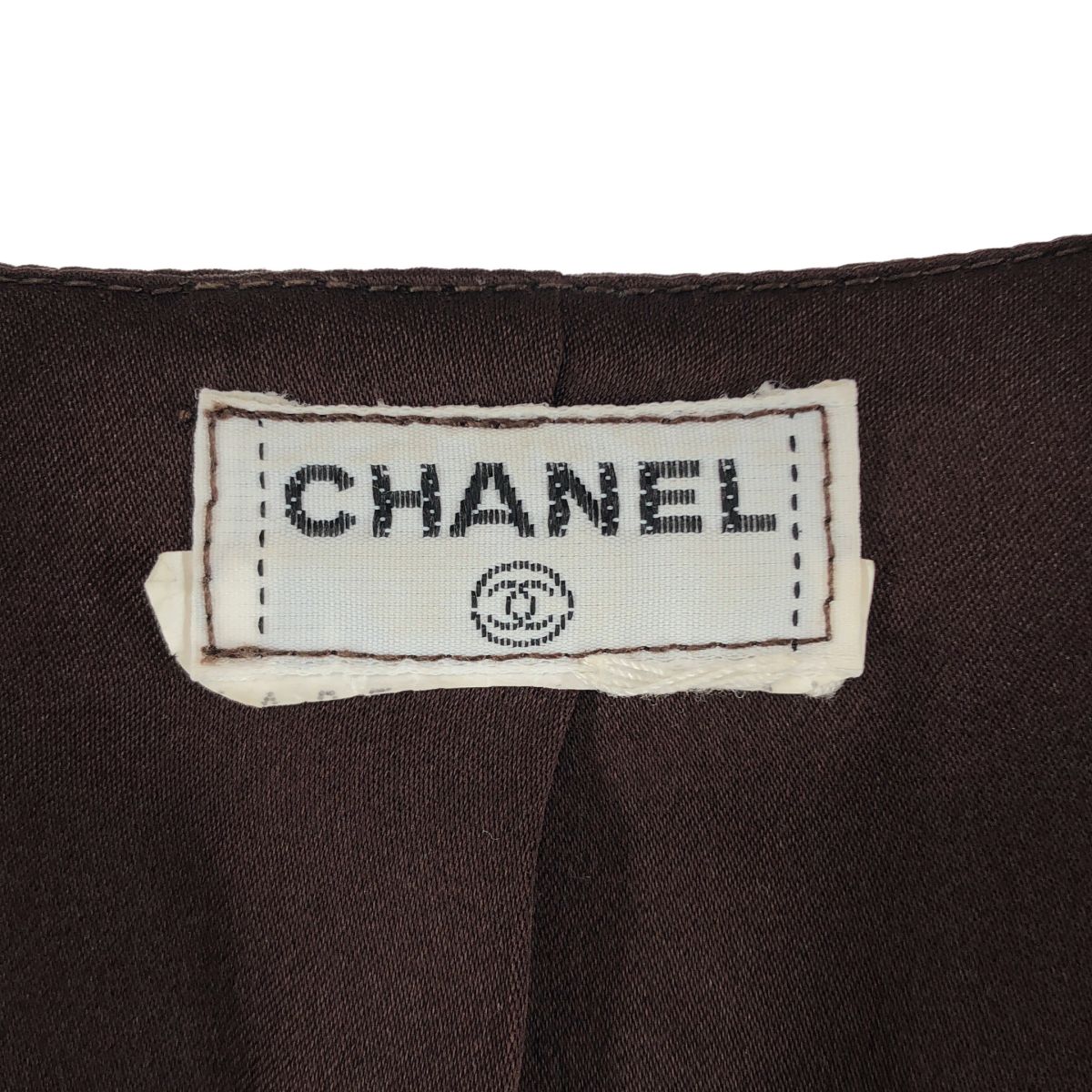 Chanel Tweed CC Logo Gold Button Gilet Vest Fully Lined Brown — view 7