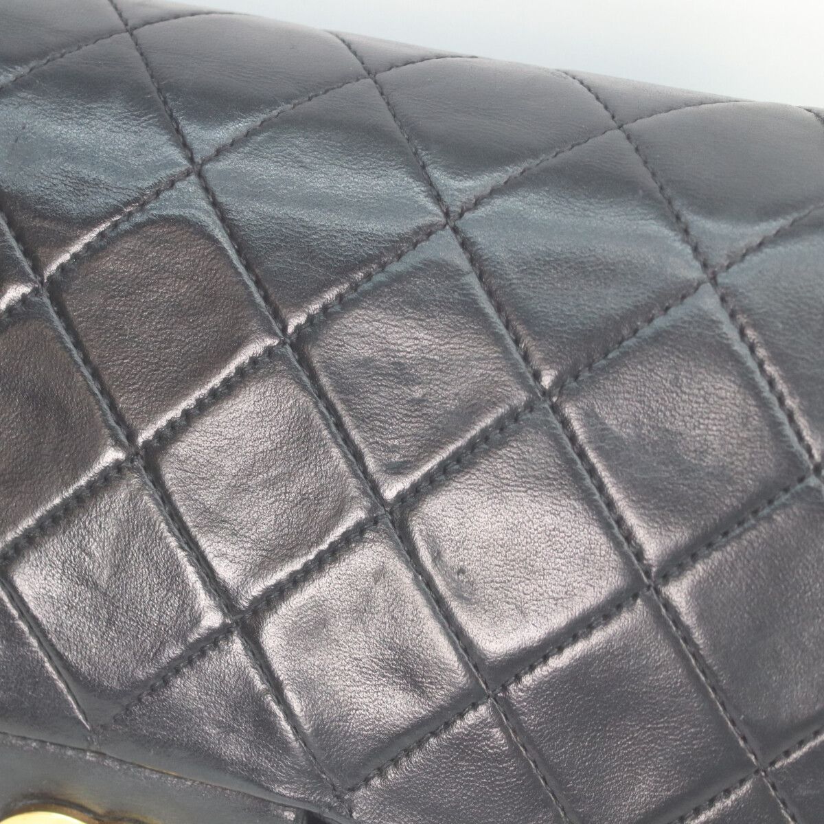 Chanel Black Lambskin Gold Quilted 25 Shoulder Bag — view 8