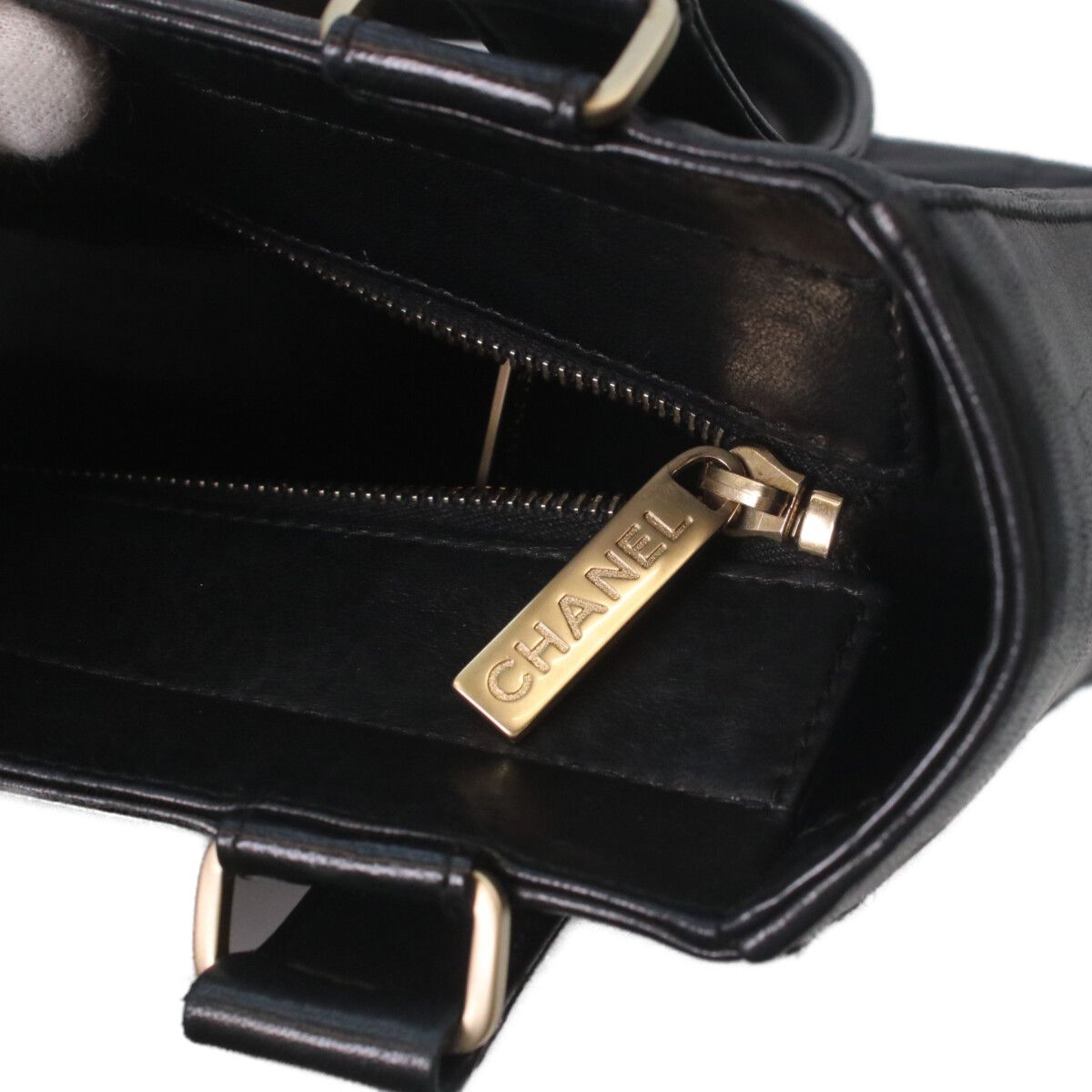 Chanel Chanet Black Lambskin Gold Choco Bar Handbag — view 7