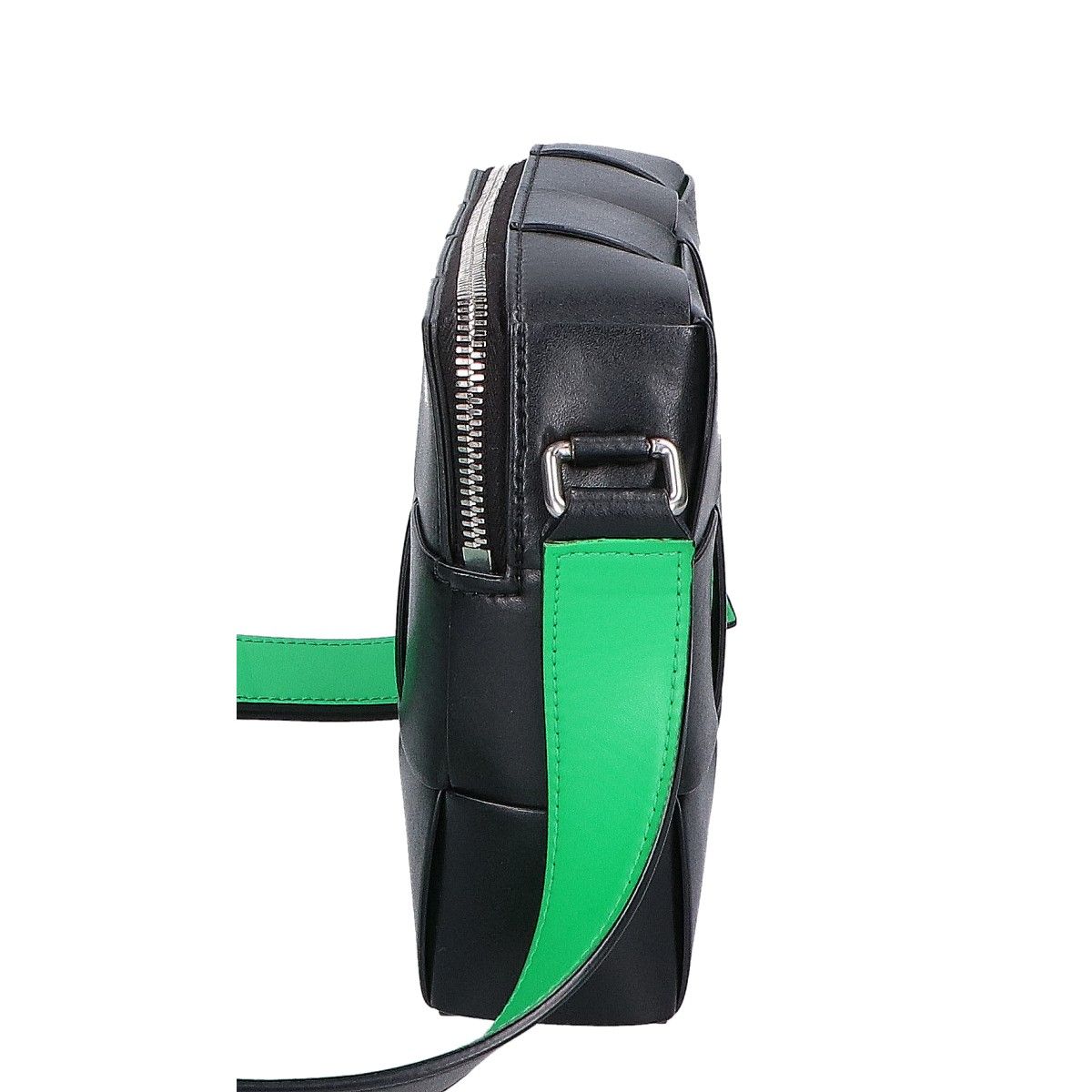 Bottega Veneta Black Green Leather Intrecciato Cassette Camera Bag — view 4