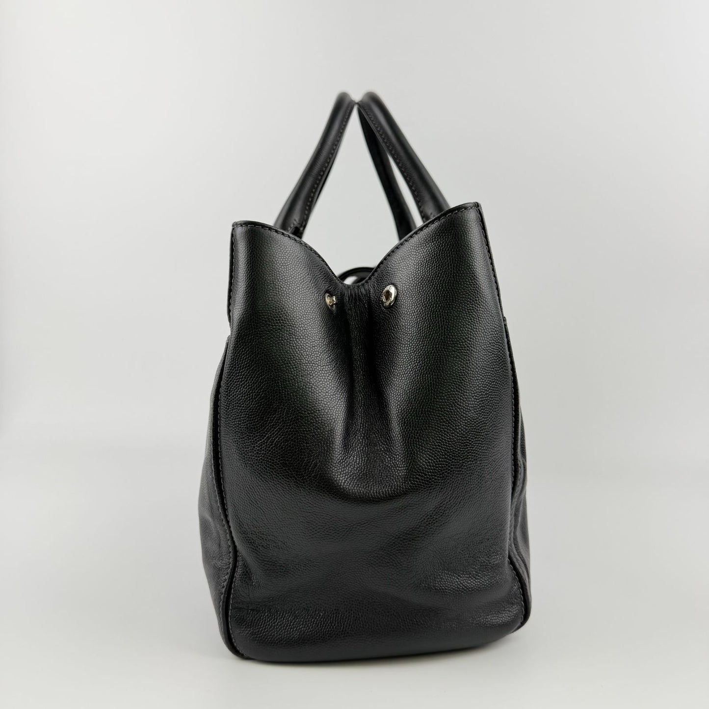 Chanel CC Logo Executive Tote Black Caviar Leather Vintage — view 5
