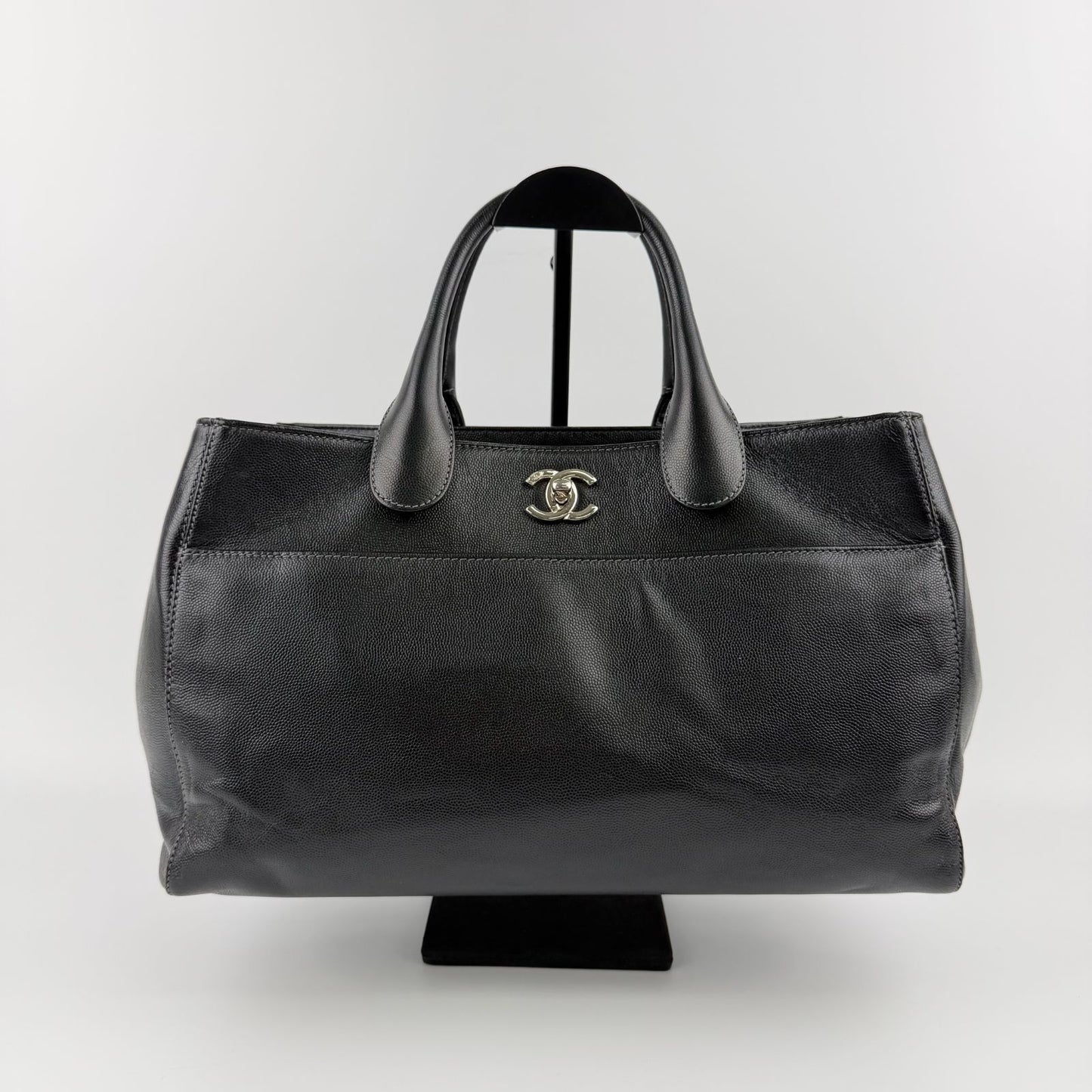 Chanel CC Logo Executive Tote Black Caviar Leather Vintage — view 3