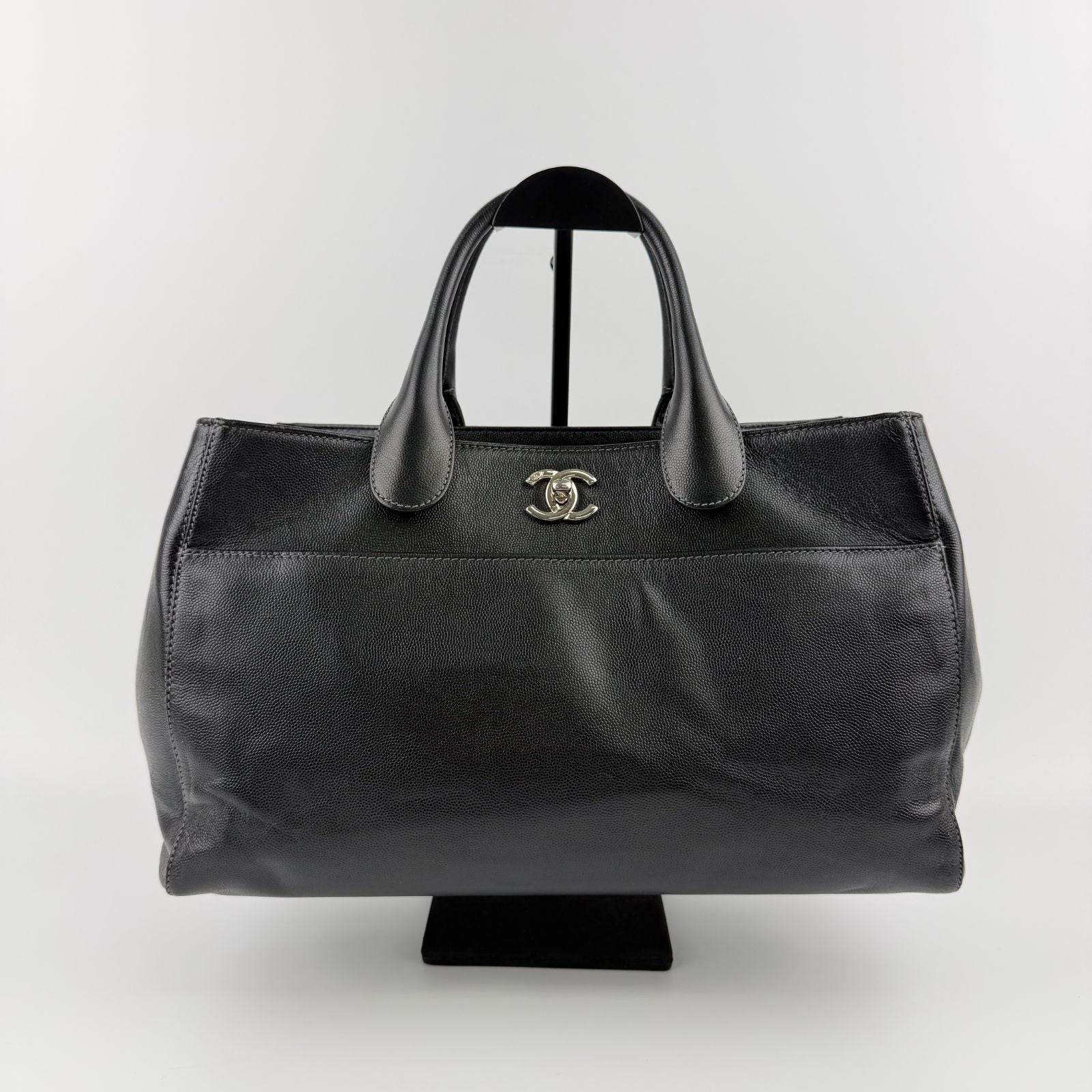 Chanel CC Logo Executive Tote Black Caviar Leather Vintage — view 3