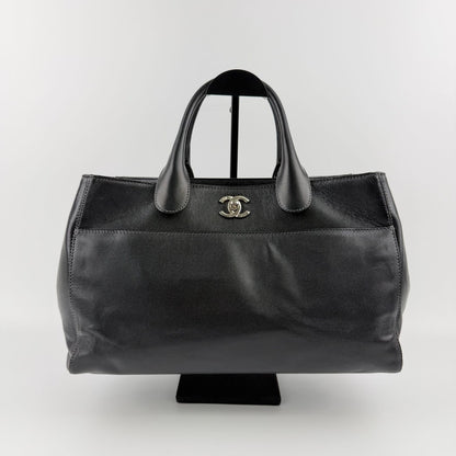 Chanel CC Logo Executive Tote Black Caviar Leather Vintage — view 3