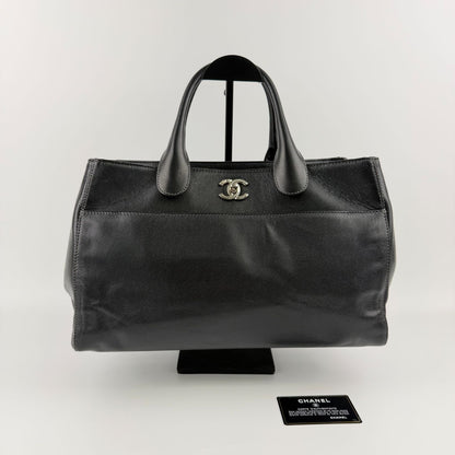 Chanel CC Logo Executive Tote Black Caviar Leather Vintage — view 2