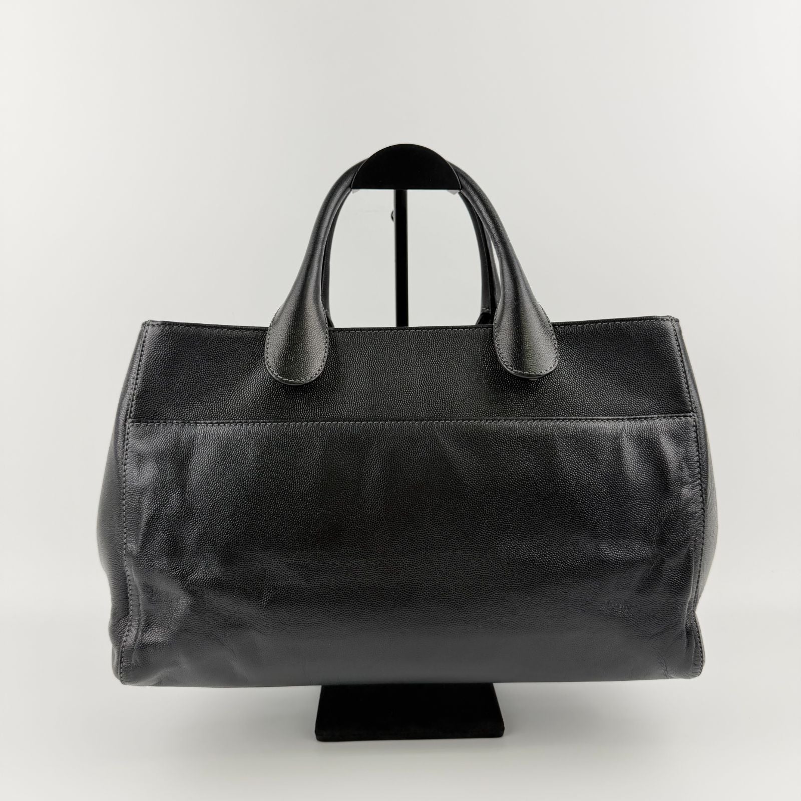 Chanel CC Logo Executive Tote Black Caviar Leather Vintage — view 4