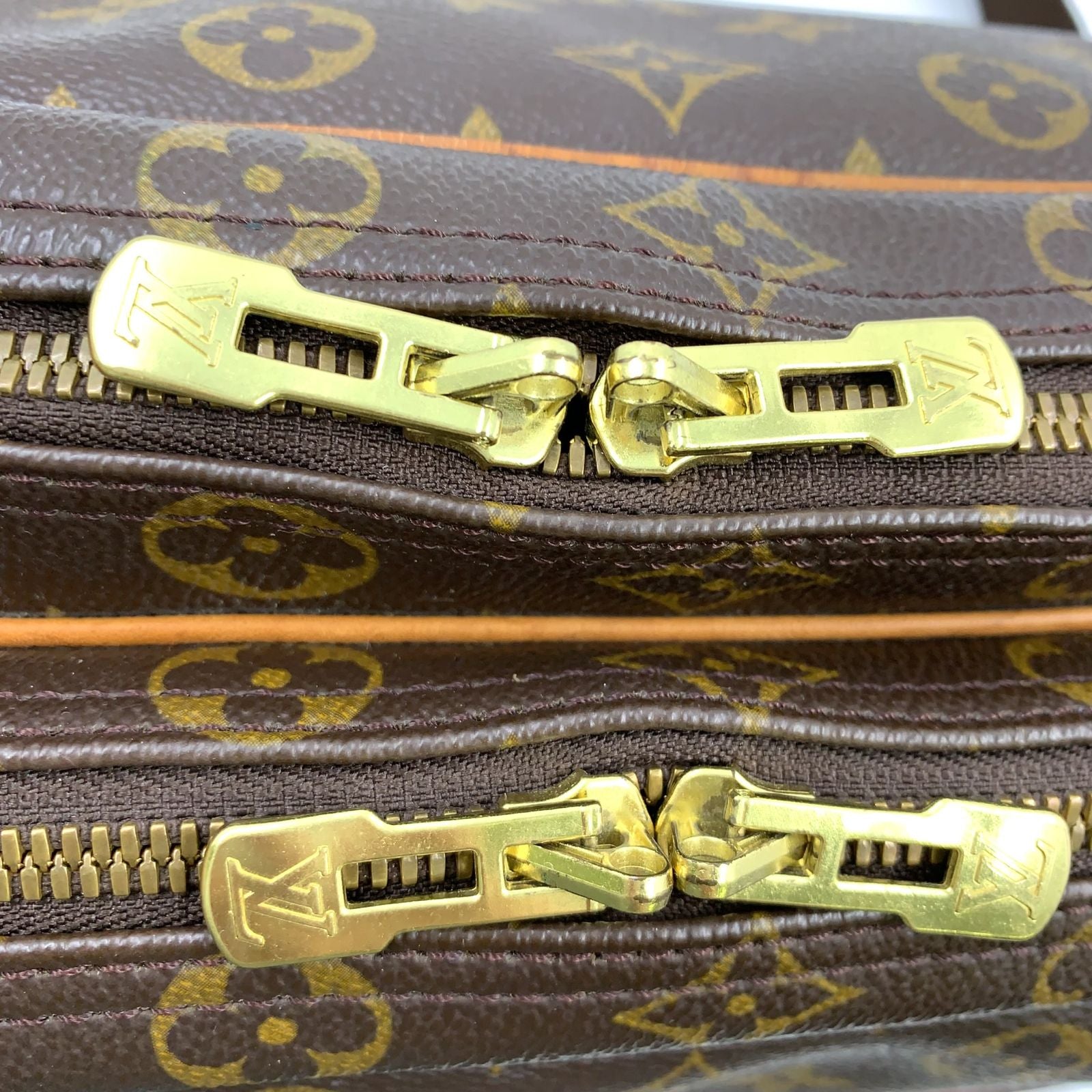 Louis Vuitton Reporter GM Monogram Leather Brown Light Shoulder Bag Gold — view 9