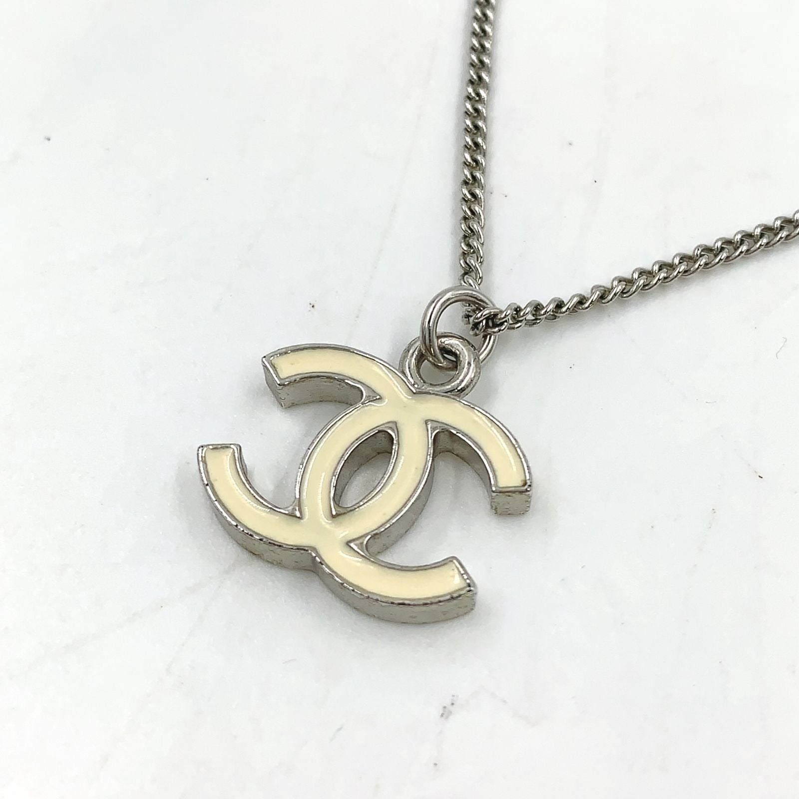 Chanel CC Logo Metal Enamel Off White Silver Necklace — view 2