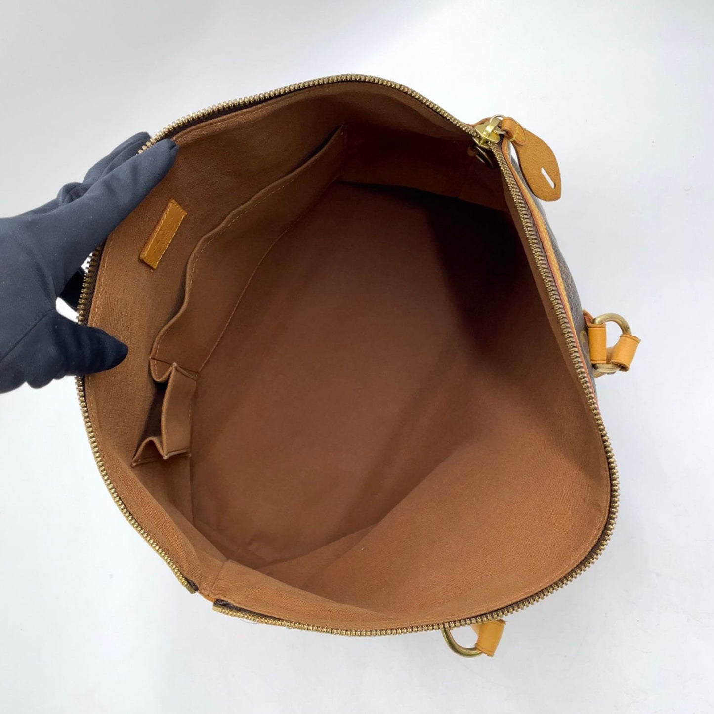 Louis Vuitton Rock It Horizontal Monogram Leather Brown Light Tote Gold — view 3