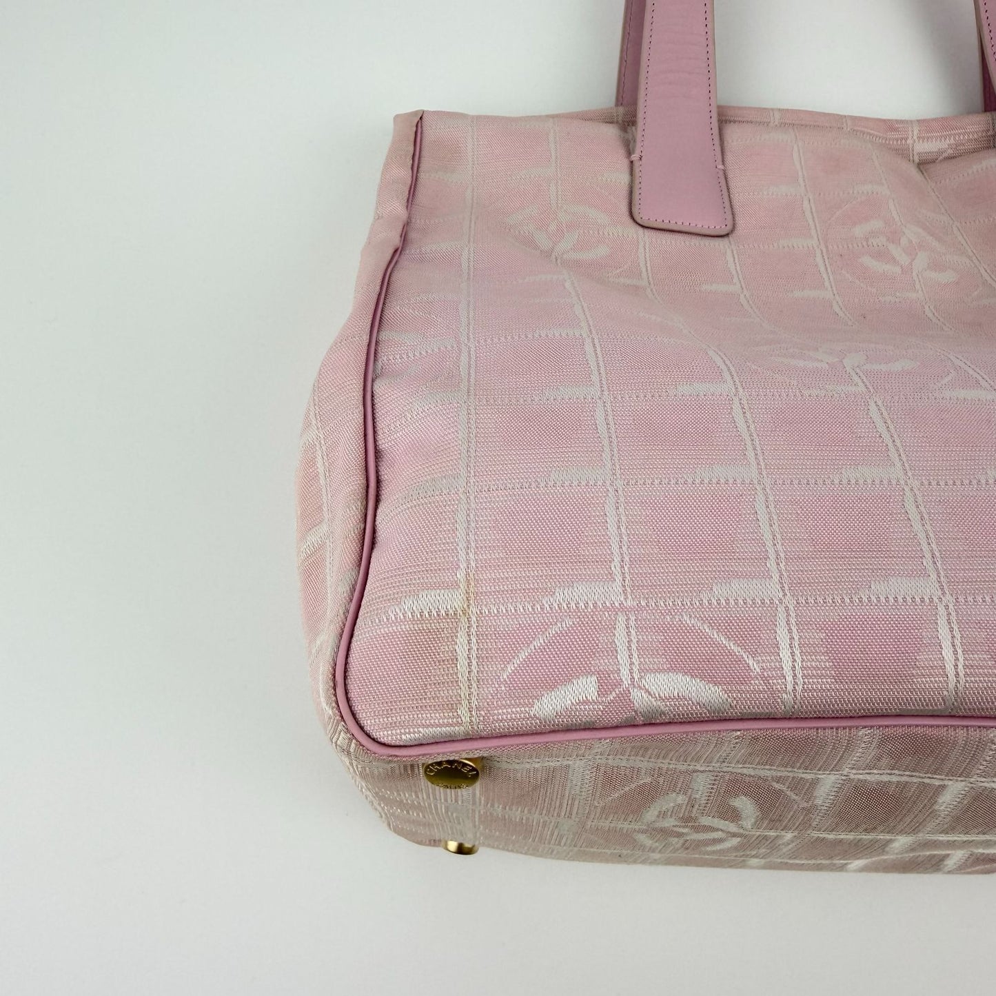 Chanel CC Logo New Travel Tote Pink Nylon Vintage — view 7