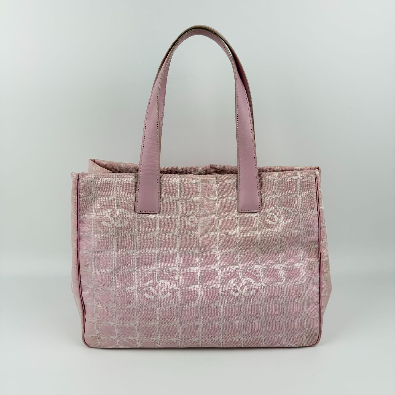 Chanel CC Logo New Travel Tote Pink Nylon Vintage — view 3