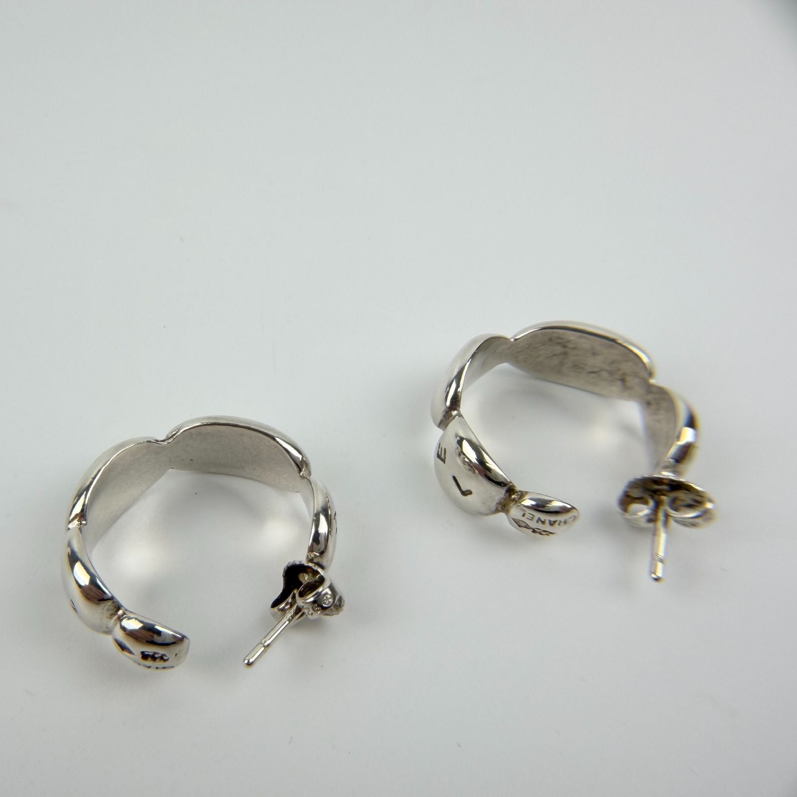 Chanel CC Logo Earrings 925 Sterling Silver Vintage — view 7