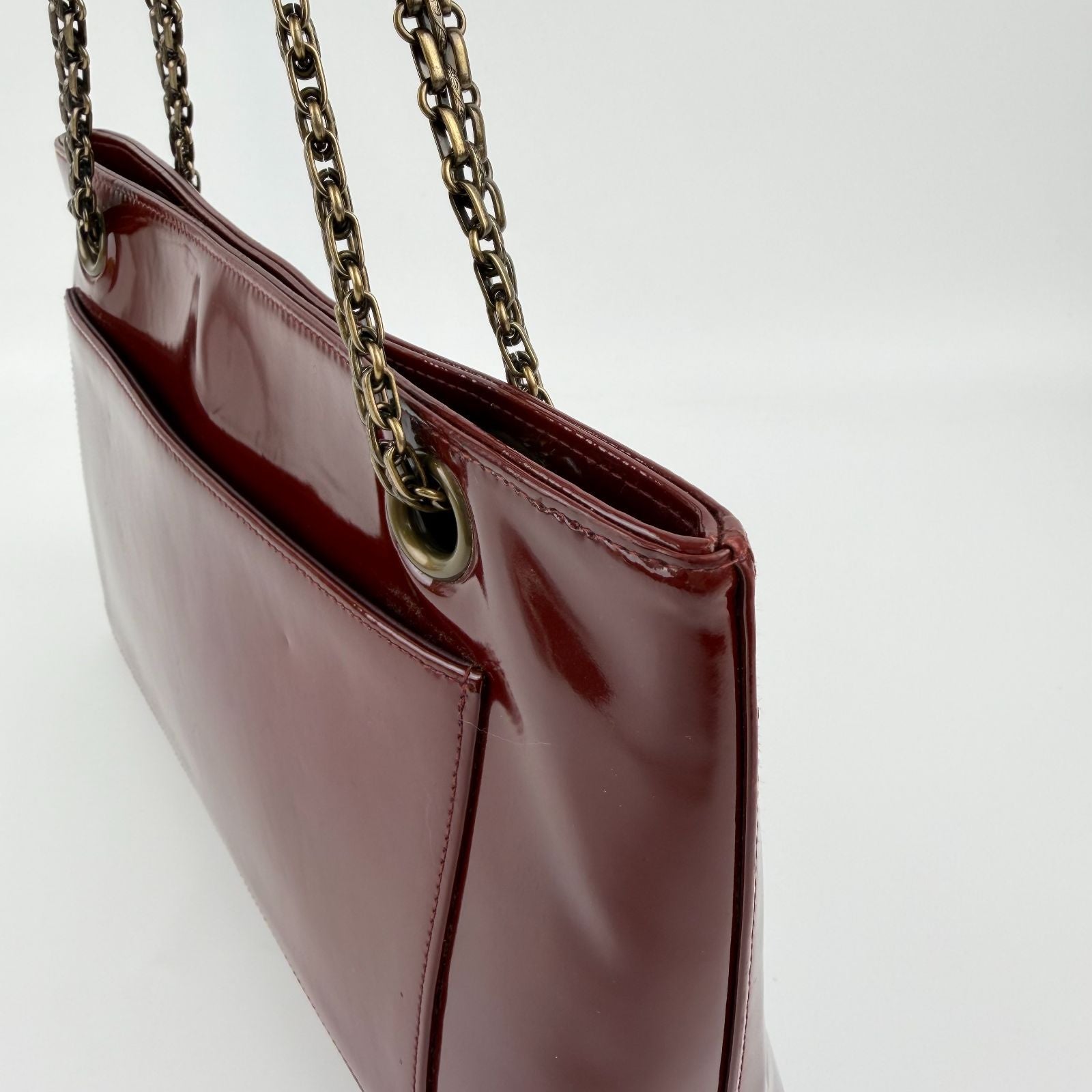 Chanel CC Logo Chain Shoulder Bag Crossbody Red Enamel Vintage — view 8