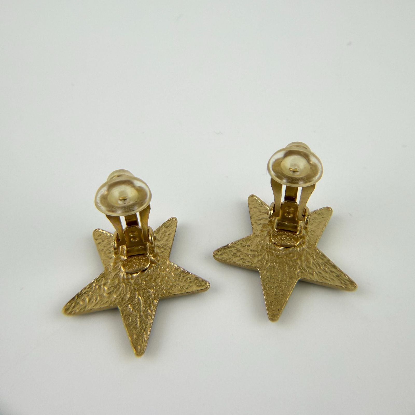 Chanel CC Logo Star Motif Earrings Black Gold Vintage — view 7