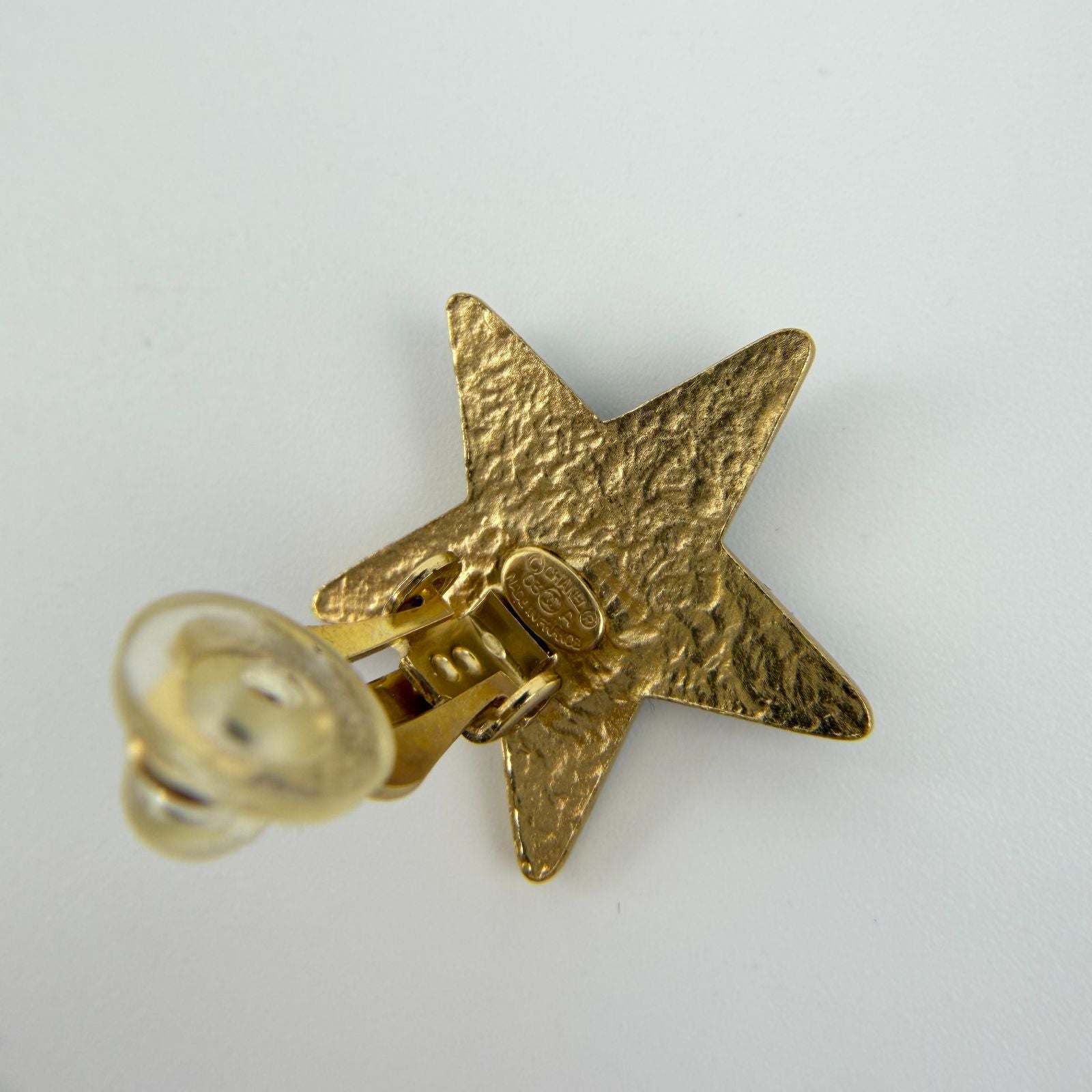 Chanel CC Logo Star Motif Earrings Black Gold Vintage — view 8