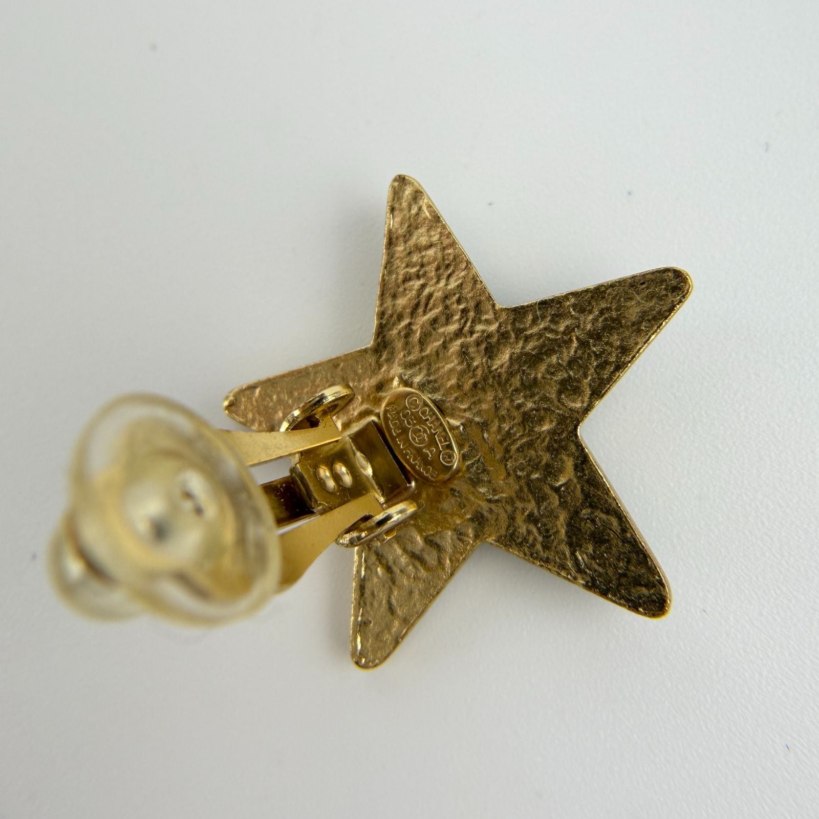 Chanel CC Logo Star Motif Earrings Black Gold Vintage — view 9